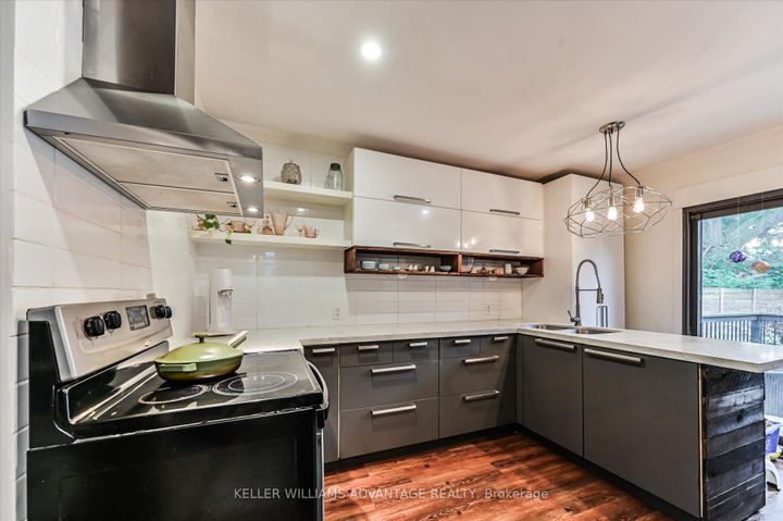 Photo 5 at 328 Cedarvale Avenue, Lumsden, Toronto