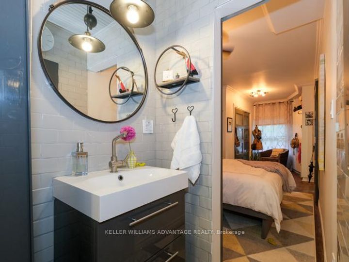 Photo 10 at 328 Cedarvale Avenue, Lumsden, Toronto