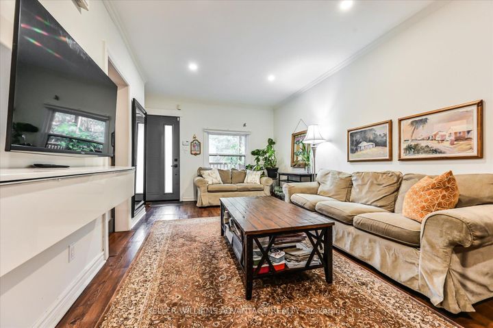 Photo 13 at 328 Cedarvale Avenue, Lumsden, Toronto