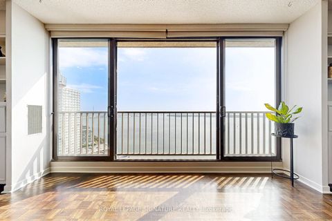 Photo 12 at 2816 - 33 Harbour Square, Waterfront Communities C1, Toronto