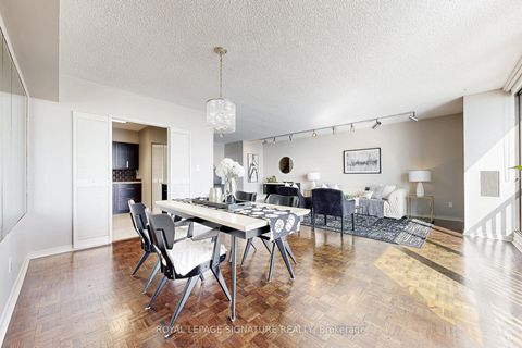 Photo 15 at 2816 - 33 Harbour Square, Waterfront Communities C1, Toronto