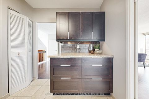 Photo 20 at 2816 - 33 Harbour Square, Waterfront Communities C1, Toronto