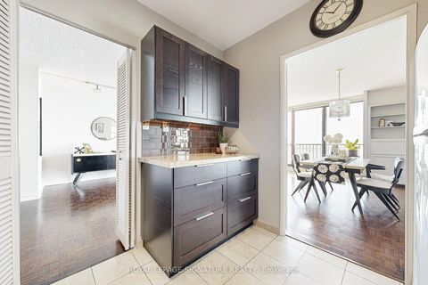 Photo 21 at 2816 - 33 Harbour Square, Waterfront Communities C1, Toronto