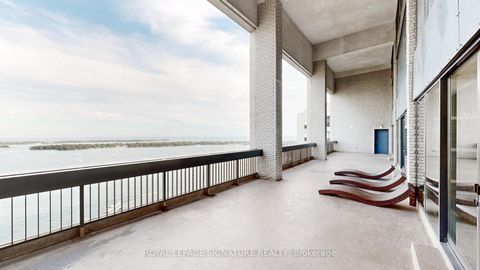 Photo 34 at 2816 - 33 Harbour Square, Waterfront Communities C1, Toronto