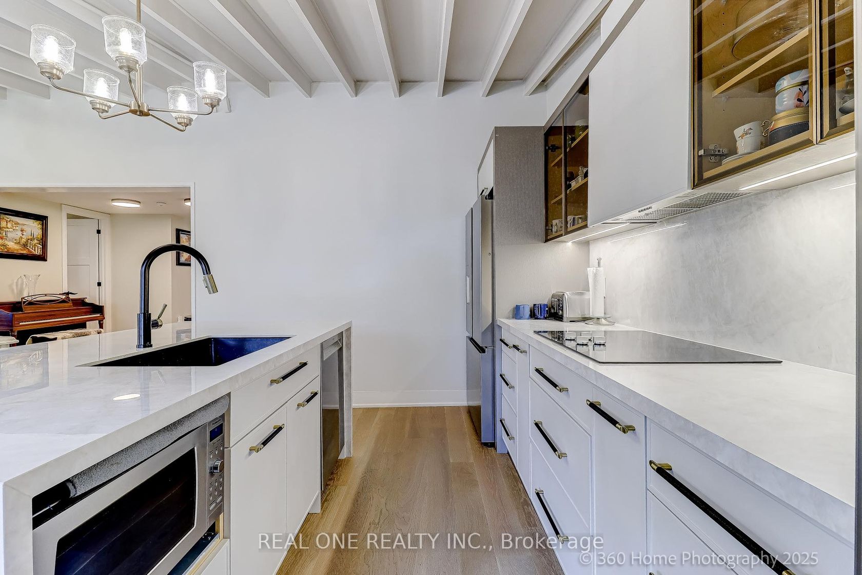 10 North Hills Terrace, Don Mills, Toronto 