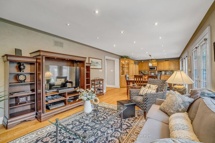 Photo 12 at 18 Mistflower Road, Hillcrest Village, Toronto