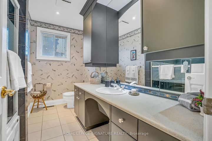 Photo 33 at 18 Mistflower Road, Hillcrest Village, Toronto