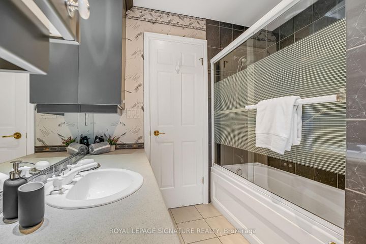 Photo 34 at 18 Mistflower Road, Hillcrest Village, Toronto