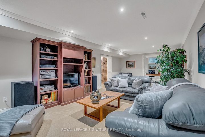 Photo 38 at 18 Mistflower Road, Hillcrest Village, Toronto