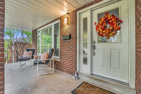 Photo 2 at 18 Mistflower Road, Hillcrest Village, Toronto