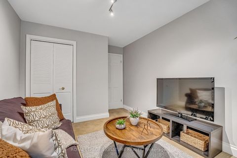 Photo 32 at 18 Mistflower Road, Hillcrest Village, Toronto