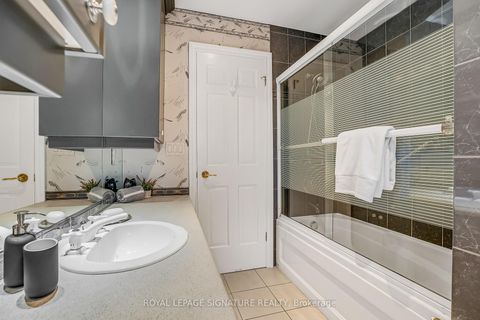 Photo 34 at 18 Mistflower Road, Hillcrest Village, Toronto