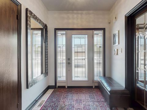 Photo 2 at 14 - 9 Amalfi Court, West Woodbridge, Vaughan
