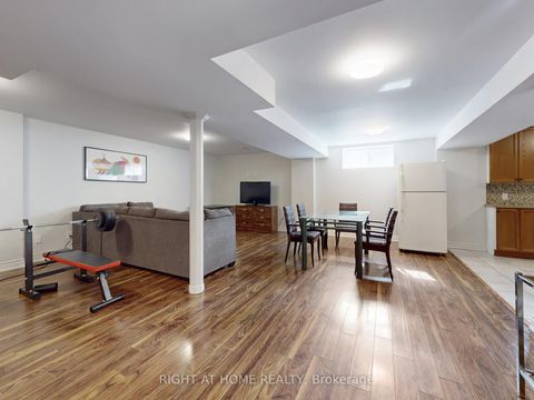 Photo 27 at 14 - 9 Amalfi Court, West Woodbridge, Vaughan
