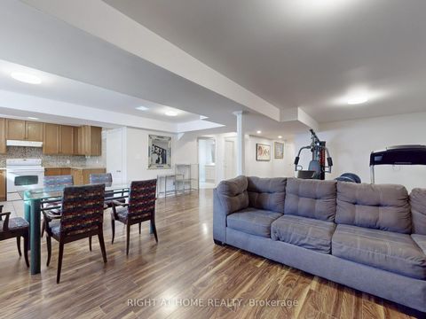 Photo 28 at 14 - 9 Amalfi Court, West Woodbridge, Vaughan
