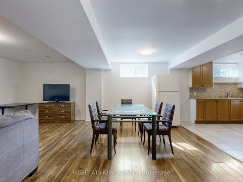 Photo 29 at 14 - 9 Amalfi Court, West Woodbridge, Vaughan