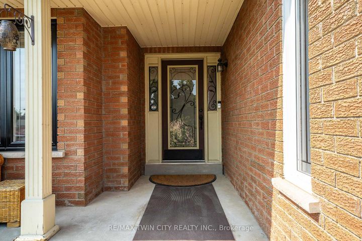 Photo 3 at 670 Peter Robertson Boulevard, Wellington, Brampton