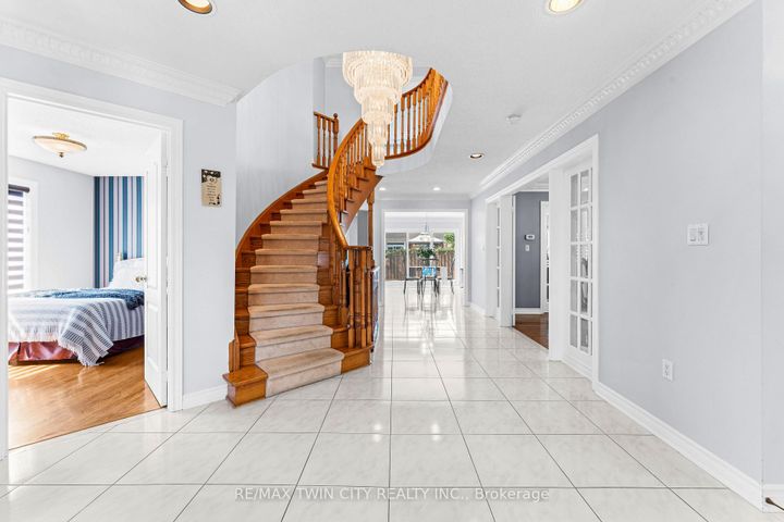 Photo 6 at 670 Peter Robertson Boulevard, Wellington, Brampton