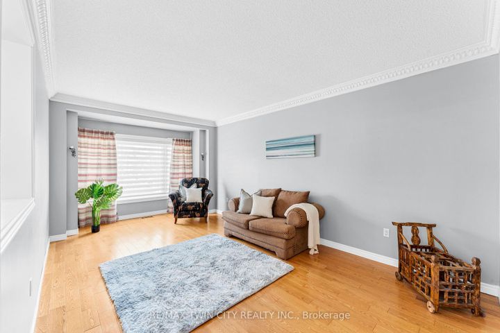 Photo 7 at 670 Peter Robertson Boulevard, Wellington, Brampton
