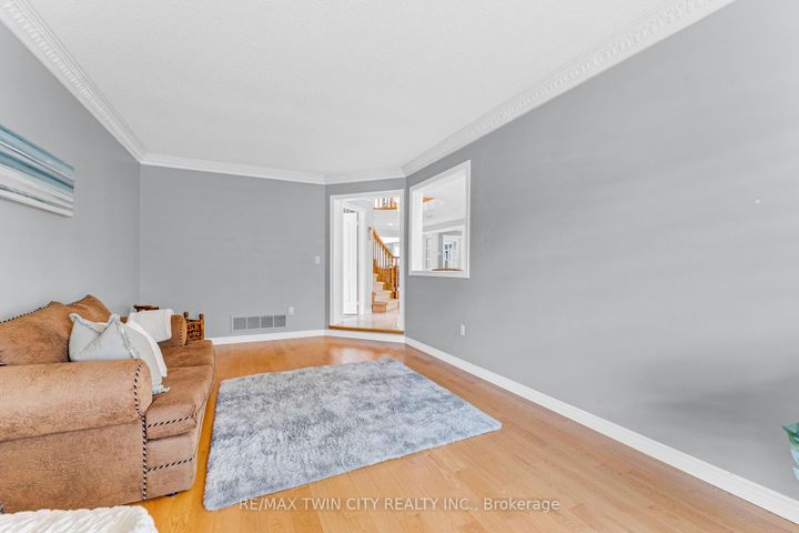 Photo 8 at 670 Peter Robertson Boulevard, Wellington, Brampton