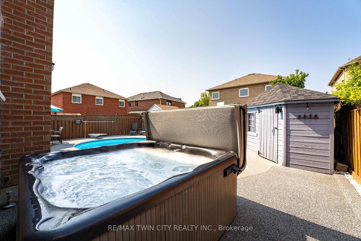Photo 41 at 670 Peter Robertson Boulevard, Wellington, Brampton