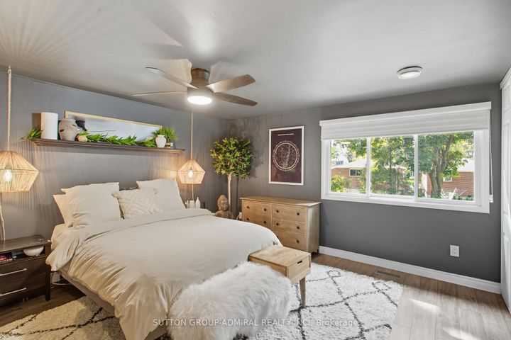 Photo 12 at 182 Talbot Crescent, Central Newmarket, Newmarket