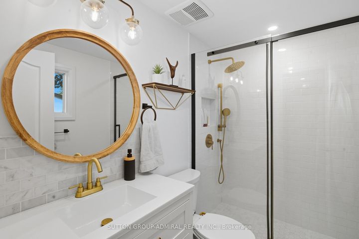 Photo 20 at 182 Talbot Crescent, Central Newmarket, Newmarket