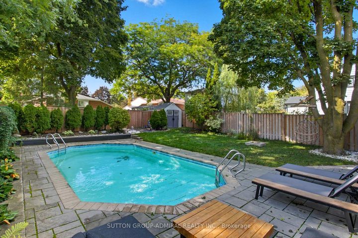 Photo 28 at 182 Talbot Crescent, Central Newmarket, Newmarket