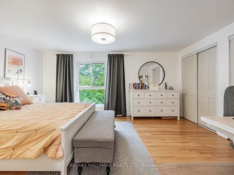 Photo 17 at 119 Wild Briar Way, Bayview Village, Toronto