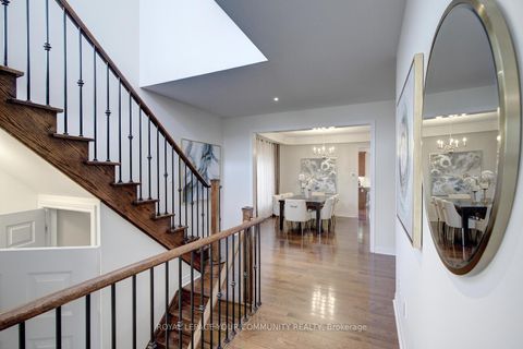 Photo 5 at 6 Halo Court, Patterson, Vaughan
