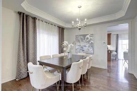 Photo 7 at 6 Halo Court, Patterson, Vaughan