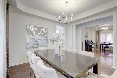 Photo 11 at 6 Halo Court, Patterson, Vaughan