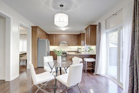 Photo 17 at 6 Halo Court, Patterson, Vaughan