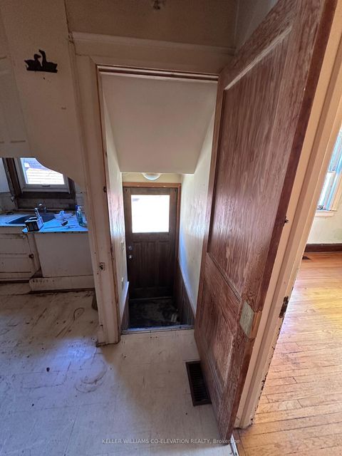Photo 10 at 43 Belvidere Avenue, Oakwood Village, Toronto