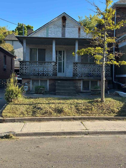 Photo 12 at 43 Belvidere Avenue, Oakwood Village, Toronto