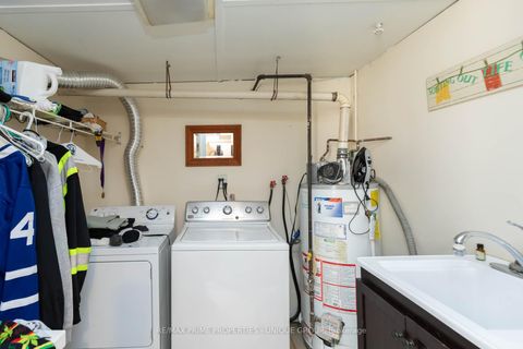 Photo 16 at 40 Jeavons Avenue, Birchmount, Toronto