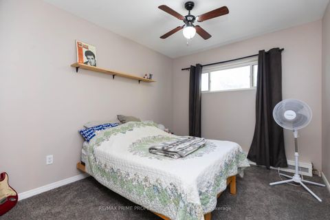 Photo 33 at 40 Jeavons Avenue, Birchmount, Toronto
