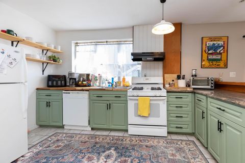 Photo 34 at 40 Jeavons Avenue, Birchmount, Toronto