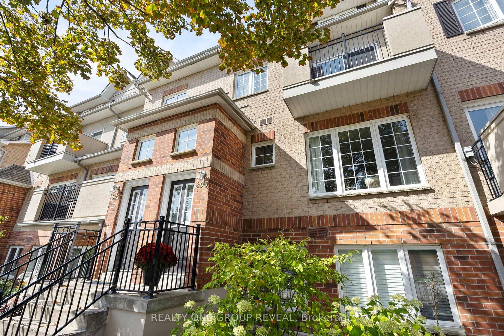 803 - 1400 The Esplanade Drive N, Town Centre, Pickering 2