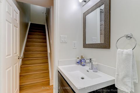 Photo 13 at 70 - 441 Military Trail S, Morningside, Toronto