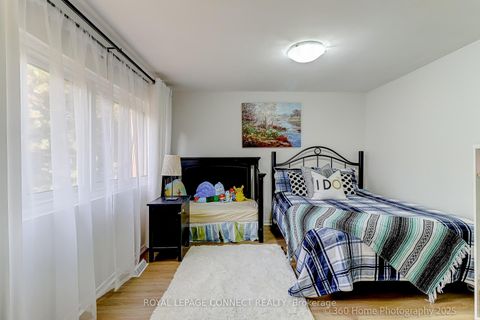 Photo 15 at 70 - 441 Military Trail S, Morningside, Toronto