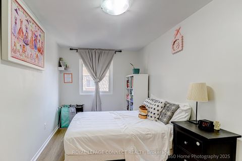 Photo 18 at 70 - 441 Military Trail S, Morningside, Toronto