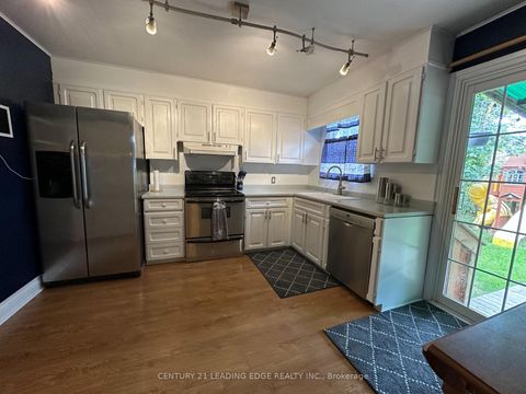 Photo 8 at 30 Cadillac Avenue N, O'Neill, Oshawa
