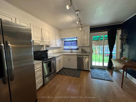 Photo 9 at 30 Cadillac Avenue N, O'Neill, Oshawa