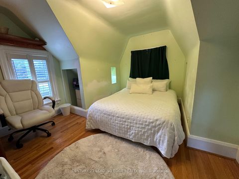 Photo 10 at 30 Cadillac Avenue N, O'Neill, Oshawa