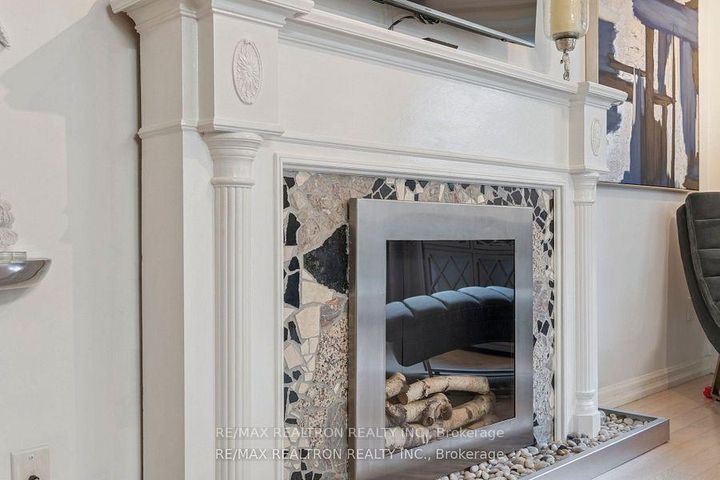 Photo 16 at 117 Glen Crescent, Uplands, Vaughan