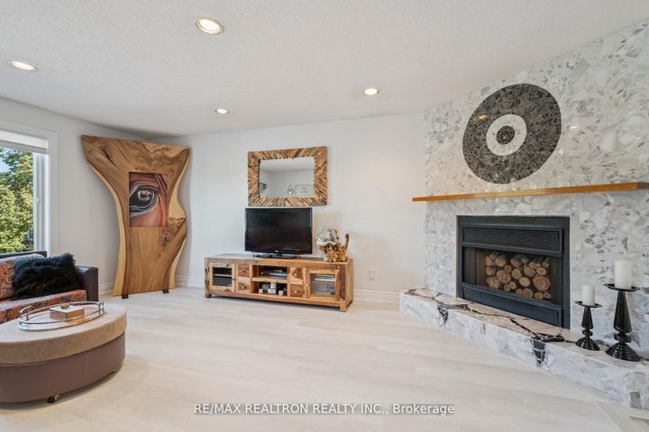 Photo 21 at 117 Glen Crescent, Uplands, Vaughan