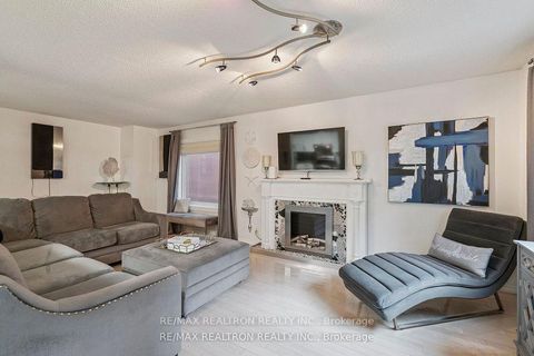 Photo 13 at 117 Glen Crescent, Uplands, Vaughan