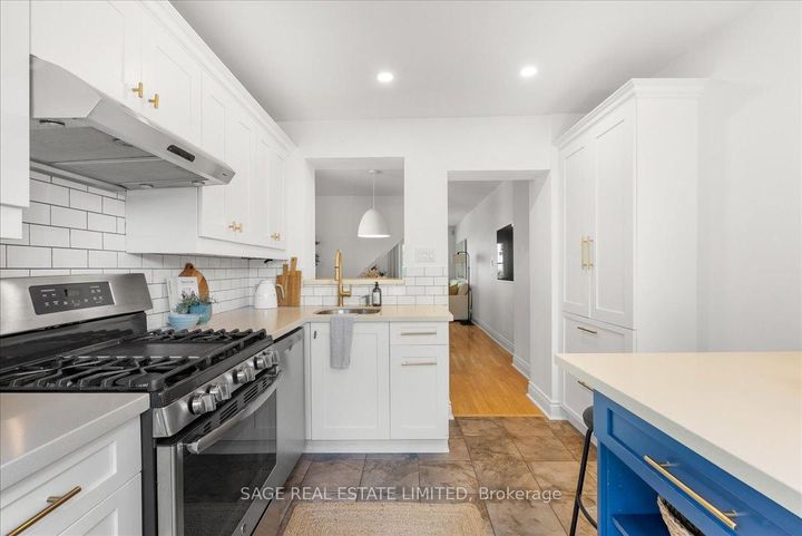 Photo 15 at 28 Pickering Street, Danforth, Toronto