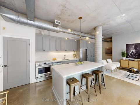 Photo 4 at 305 - 29 Camden Street, Waterfront Communities C1, Toronto